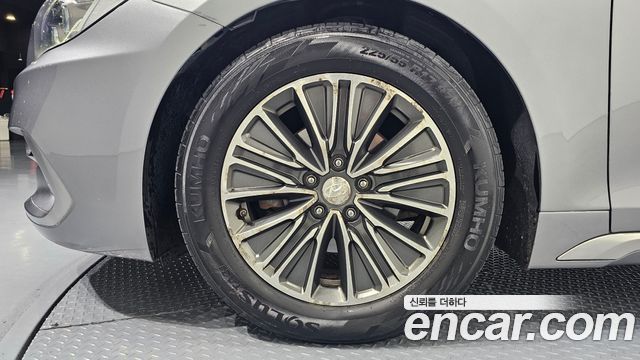 Hyundai Grandeur Hybrid (IG) Exclusive Special 2018 — фото 5