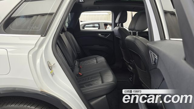 Audi Q4 e-tron (F4) 40 Premium 2022 — фото 12