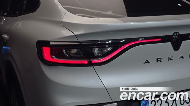 Renault Korea Arkana 1.6 E-TECH Iconic 2027 — фото 29