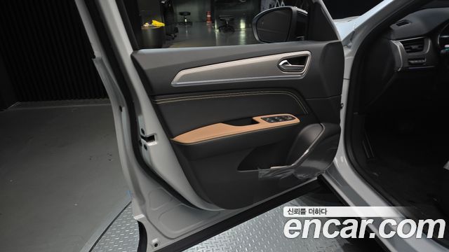 Renault Korea Arkana 1.6 E-TECH Iconic 2027 — фото 30