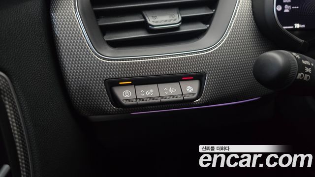Renault Korea Arkana 1.6 E-TECH Iconic 2027 — фото 33