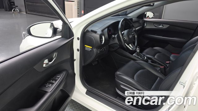Kia K3 Luxury 2020 — фото 10