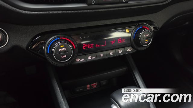 Kia K3 Luxury 2020 — фото 30