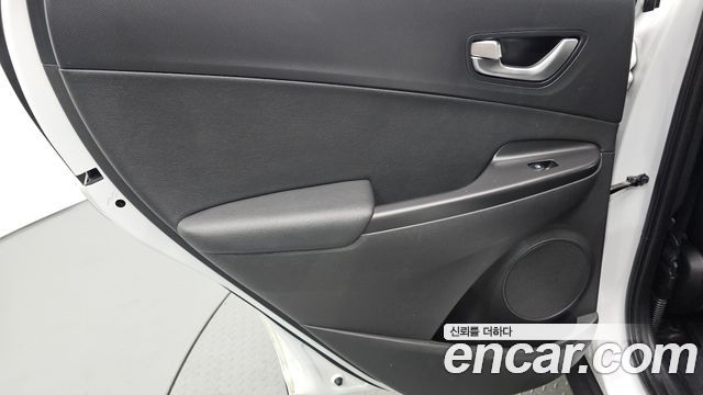 Hyundai Kona Gasoline 1.6 Turbo 2WD Smart 2023 — фото 25
