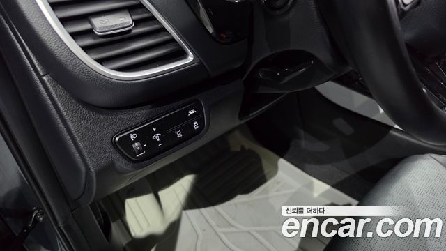 Kia Seltos Gasoline 1.6 Turbo 2WD Signature 2022 — фото 18
