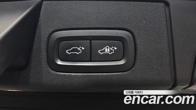 Volvo XC60 (II) D5 Inscription 2019 — фото 19
