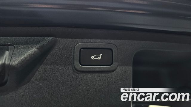 Land Rover Discovery Sport 2.0 TD4 HSE Luxury 2019 — фото 20