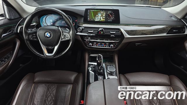 BMW 5 Series (G30) 540i xDrive Luxury Plus 2018 — фото 7