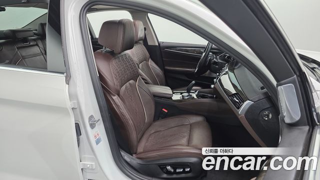 BMW 5 Series (G30) 540i xDrive Luxury Plus 2018 — фото 12