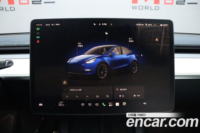 Tesla Model Y RWD 2023 — фото 18