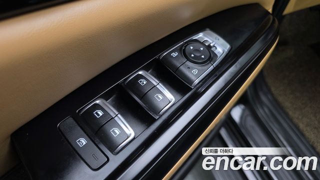 Kia Carnival (IV) Diesel 9-Seater Prestige 2023 — фото 13