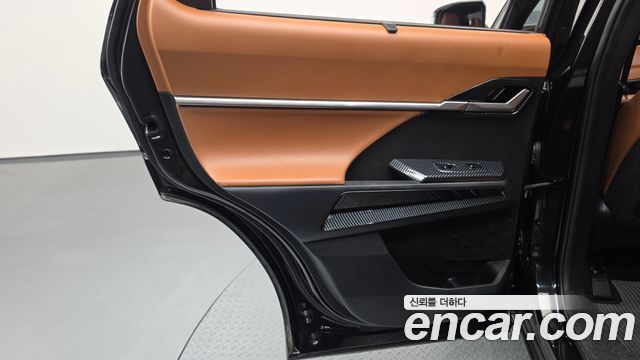 KG Mobility (SsangYong) Torres Gasoline 1.5 2WD Black Edition 2024 — фото 25