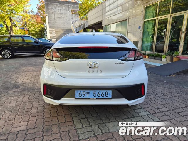 Hyundai Ioniq Electric N 2020 — фото 6