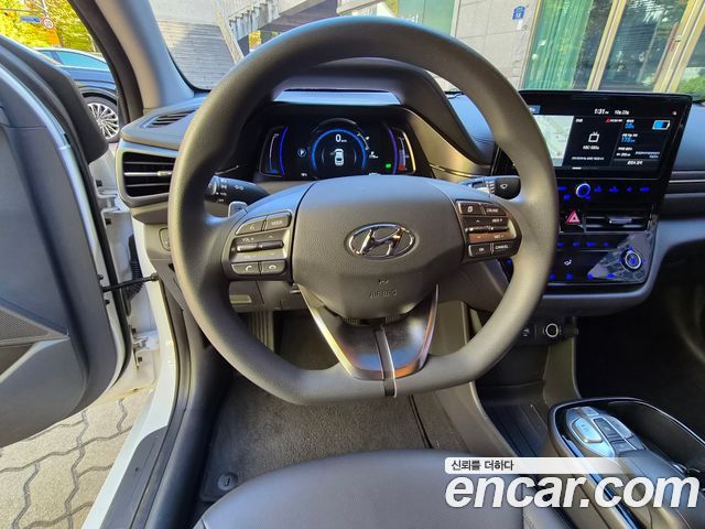 Hyundai Ioniq Electric N 2020 — фото 13
