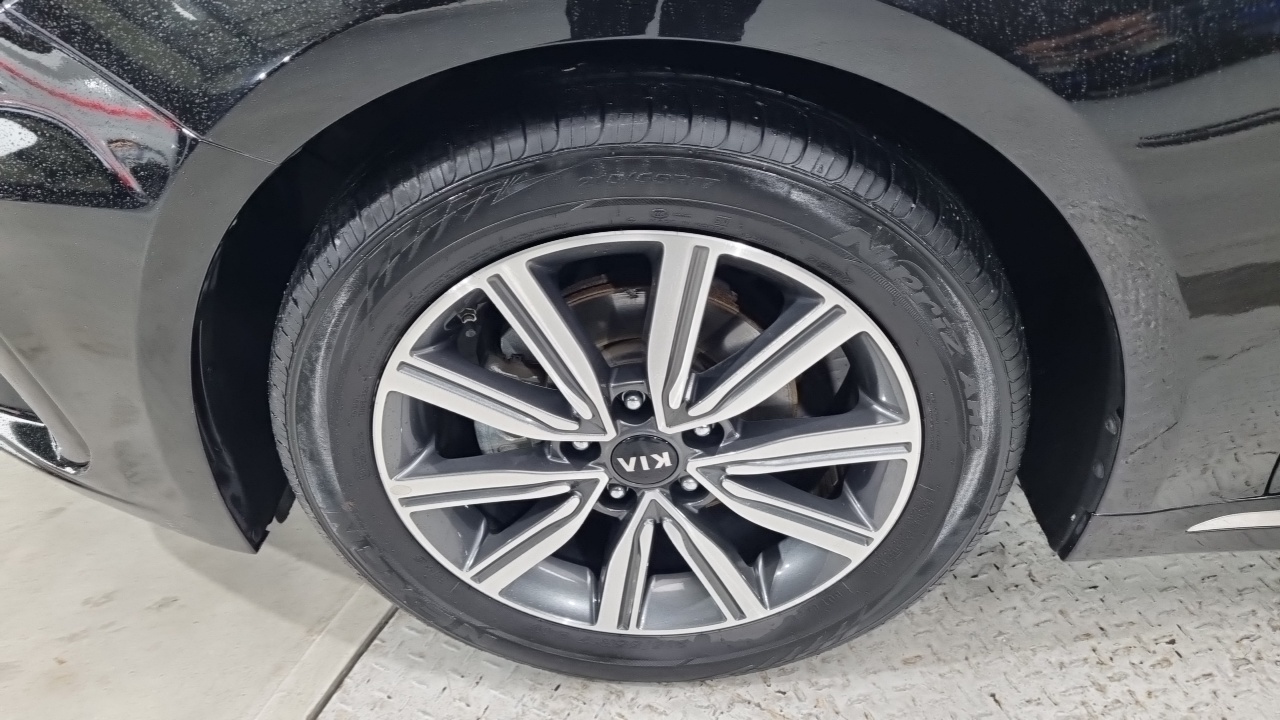 Kia K5 (II) 2.0 Prestige 2019 — фото 22