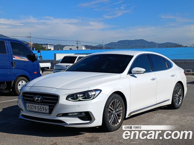 Hyundai Grandeur (IG) 3.0 LPi Modern (Rental Car)