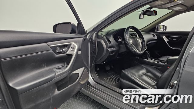 Nissan Altima 2.5 Smart L33 2018 — фото 10