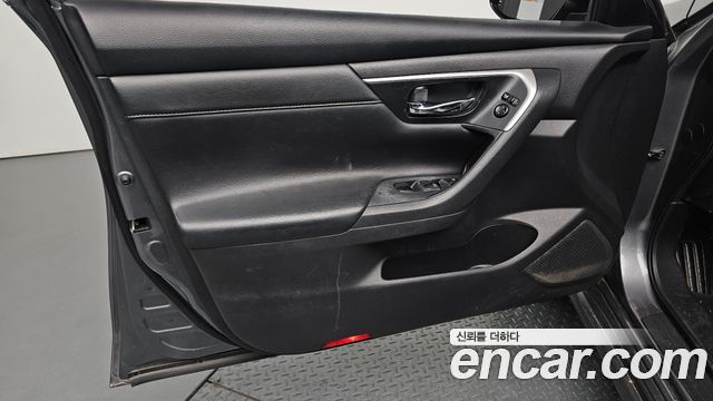 Nissan Altima 2.5 Smart L33 2018 — фото 24
