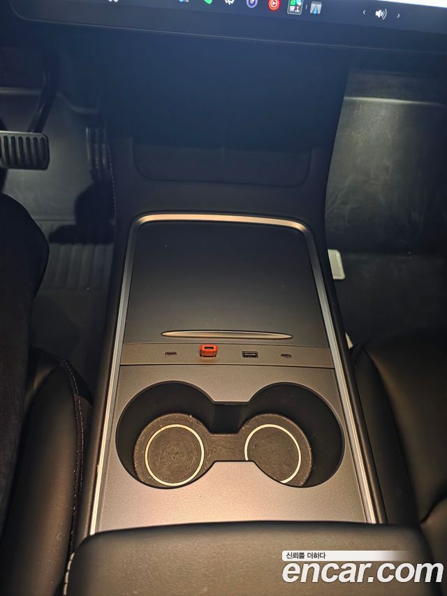 Tesla Model Y Long Range AWD 2021 — фото 4