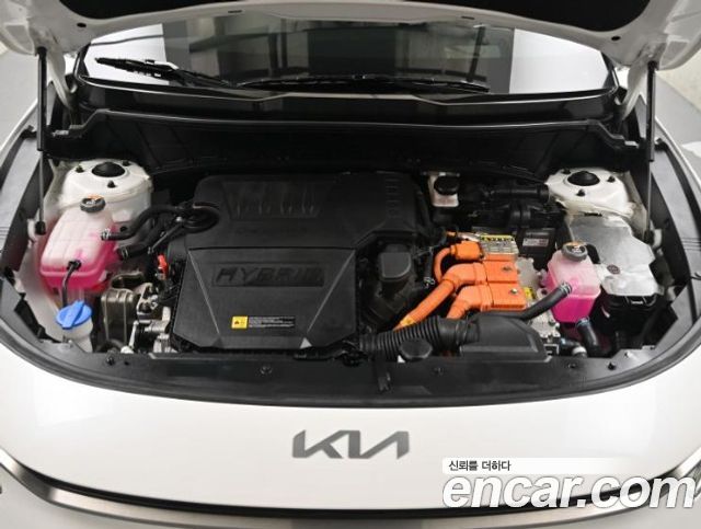 Kia Niro Prestige 2024 — фото 6