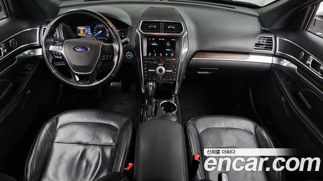 Ford Explorer 2.3 Limited 4WD 5th 2018 — фото 7