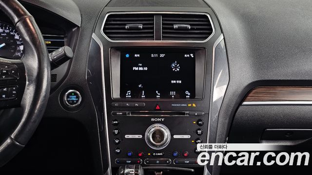 Ford Explorer 2.3 Limited 4WD 5th 2018 — фото 15