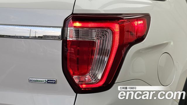 Ford Explorer 2.3 Limited 4WD 5th 2018 — фото 23