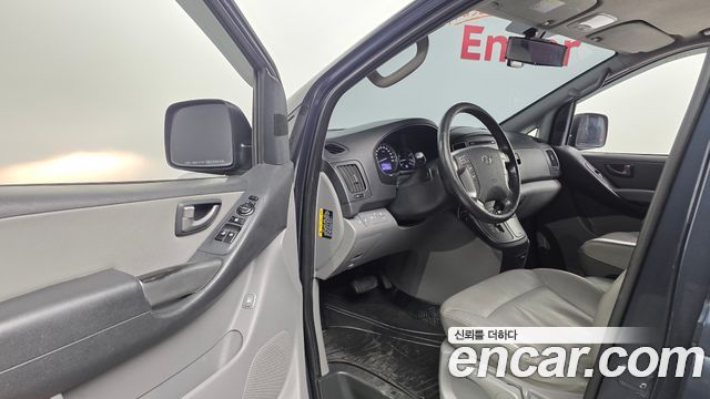 Hyundai Grand Starex Van 5-Seater Modern 2019 — фото 10