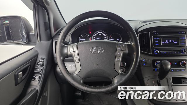 Hyundai Grand Starex Van 5-Seater Modern 2019 — фото 13