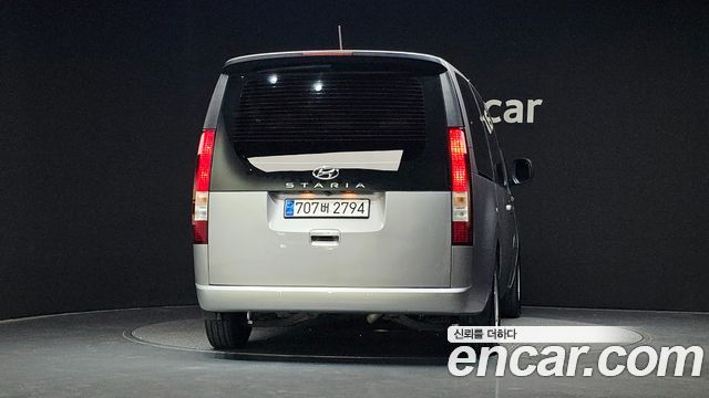 Hyundai Staria Tourer 11-Seater Smart 2022 — фото 4