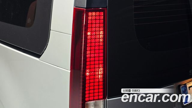 Hyundai Staria Tourer 11-Seater Smart 2022 — фото 23
