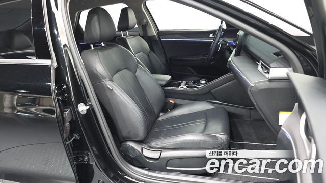 Kia K5 Hybrid (III) Trendy 2023 — фото 11