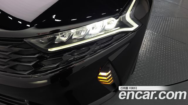 Kia K5 Hybrid (III) Trendy 2023 — фото 22