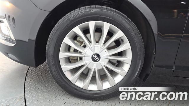 Hyundai Sonata (LF) 2.0 Style Special 2017 — фото 5