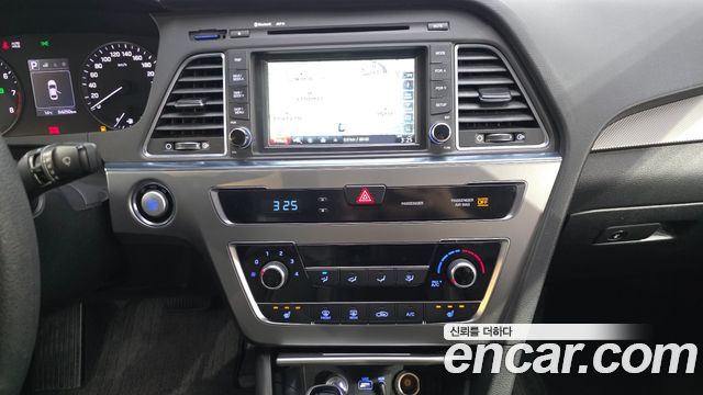 Hyundai Sonata (LF) 2.0 Style Special 2017 — фото 14
