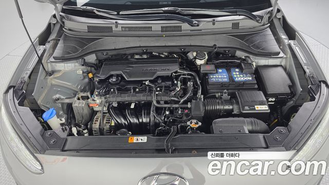 Hyundai Kona Gasoline 2.0 2WD Smart 2021 — фото 6
