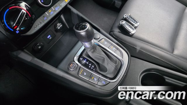 Hyundai Kona Gasoline 2.0 2WD Smart 2021 — фото 9