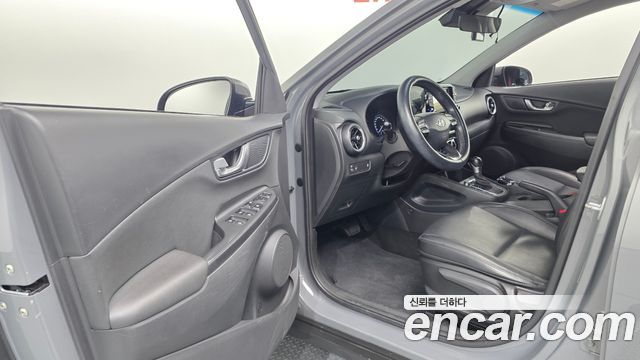 Hyundai Kona Gasoline 2.0 2WD Smart 2021 — фото 10