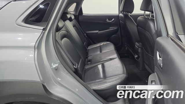 Hyundai Kona Gasoline 2.0 2WD Smart 2021 — фото 18