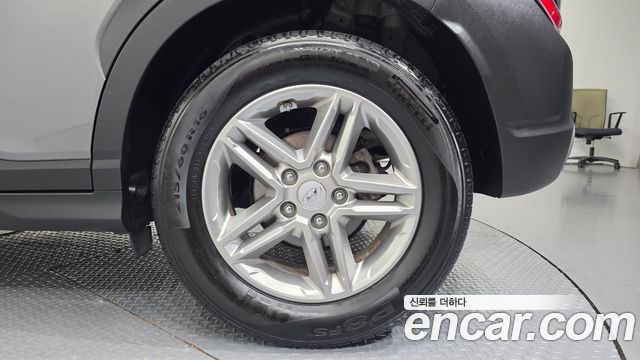 Hyundai Kona Gasoline 2.0 2WD Smart 2021 — фото 21