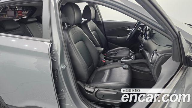 Hyundai Kona Gasoline 2.0 2WD Smart 2021 — фото 26