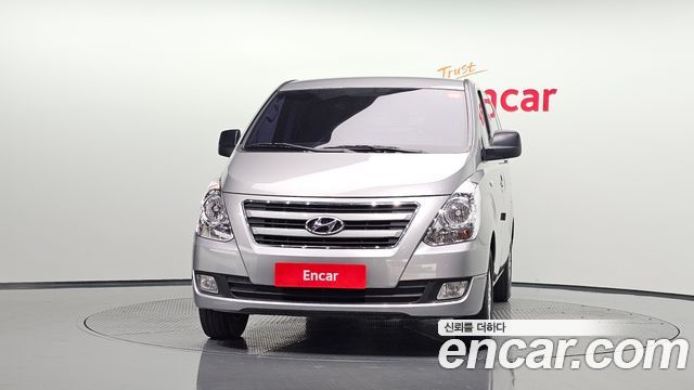 Hyundai Grand Starex 3-Seater VAN Smart 2016 — фото 3