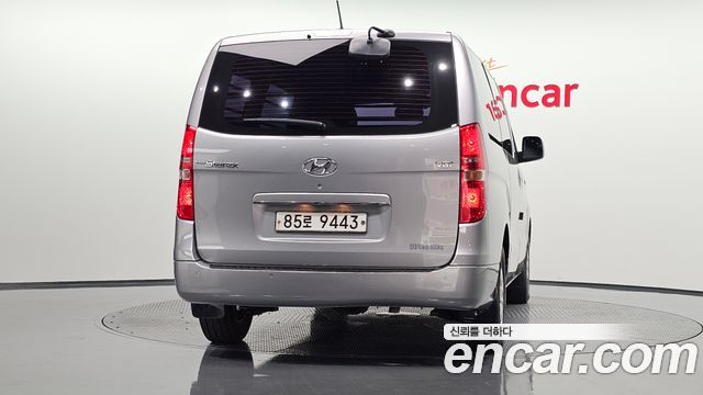 Hyundai Grand Starex 3-Seater VAN Smart 2016 — фото 4
