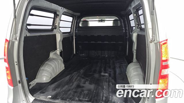 Hyundai Grand Starex 3-Seater VAN Smart 2016 — фото 16
