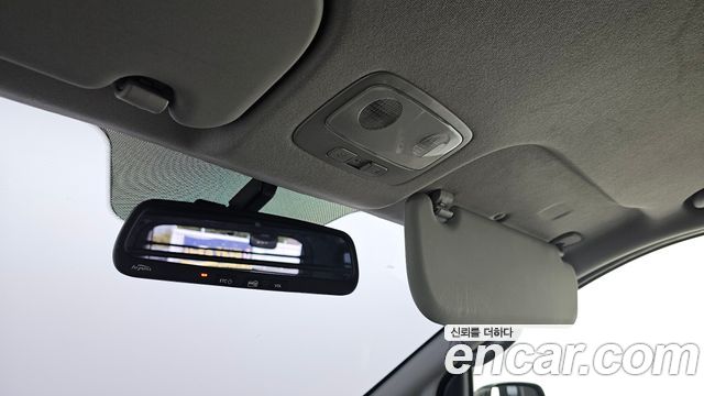 Hyundai Grand Starex 3-Seater VAN Smart 2016 — фото 20