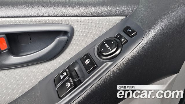 Hyundai Grand Starex 3-Seater VAN Smart 2016 — фото 29