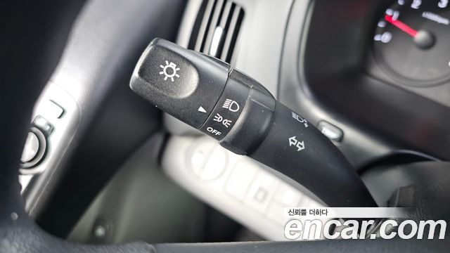 Hyundai Grand Starex 3-Seater VAN Smart 2016 — фото 30