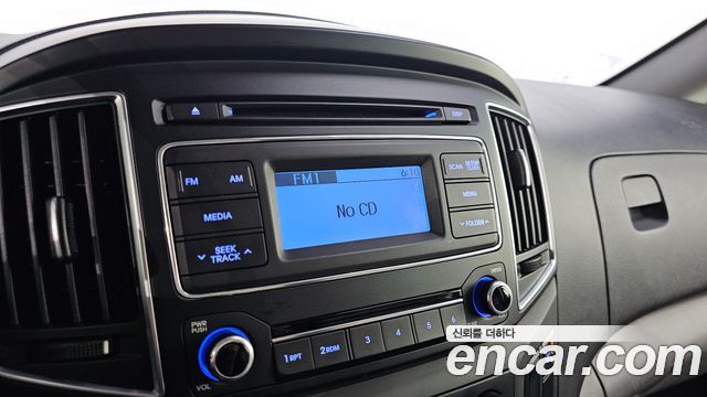 Hyundai Grand Starex 3-Seater VAN Smart 2016 — фото 33