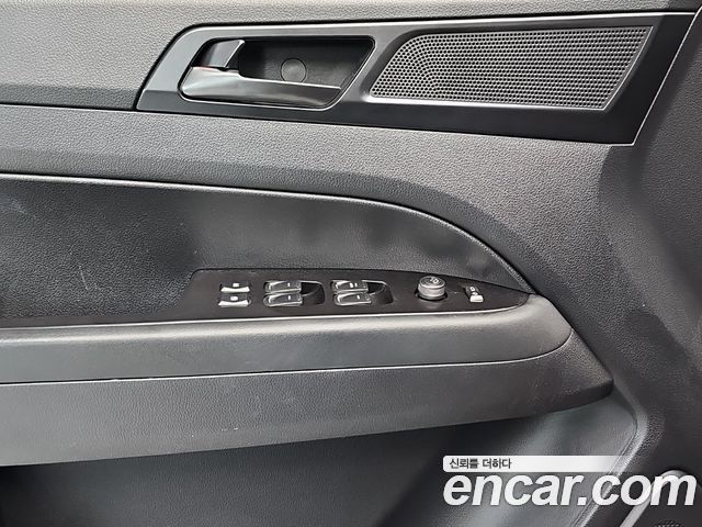 KG Mobility (SsangYong) Rexton Sports Khan Diesel 2.2 4WD Dynamic Edition (5-Link) 2021 — фото 19