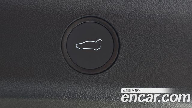 Tesla Model Y RWD 2023 — фото 19